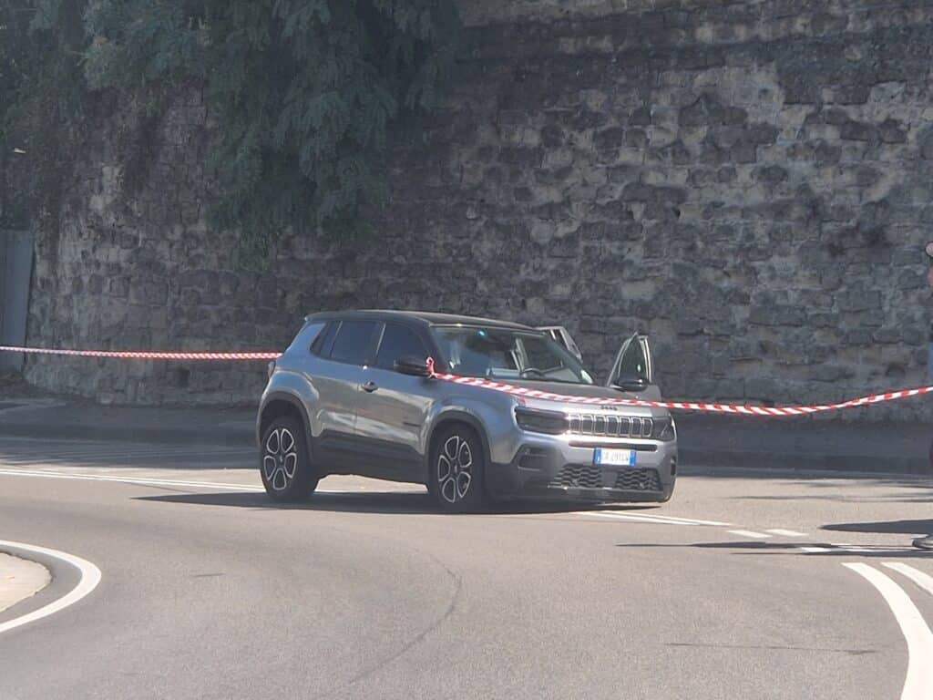 Agguato tra la folla a Napoli: ucciso un uomo vicino al bosco di Capodimonte Agguato tra la folla a Napoli: ucciso un uomo vicino al bosco di Capodimonte