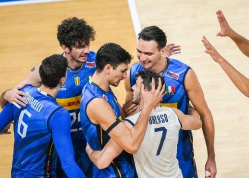 La pallavolo mondiale è solo azzurra La pallavolo mondiale è solo azzurra