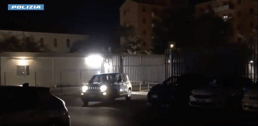 Polizia di Stato – cattura di sei soggetti ricercati a livello internazionale per rapina ed associazione criminale Polizia di Stato – cattura di sei soggetti ricercati a livello internazionale per rapina ed associazione criminale
