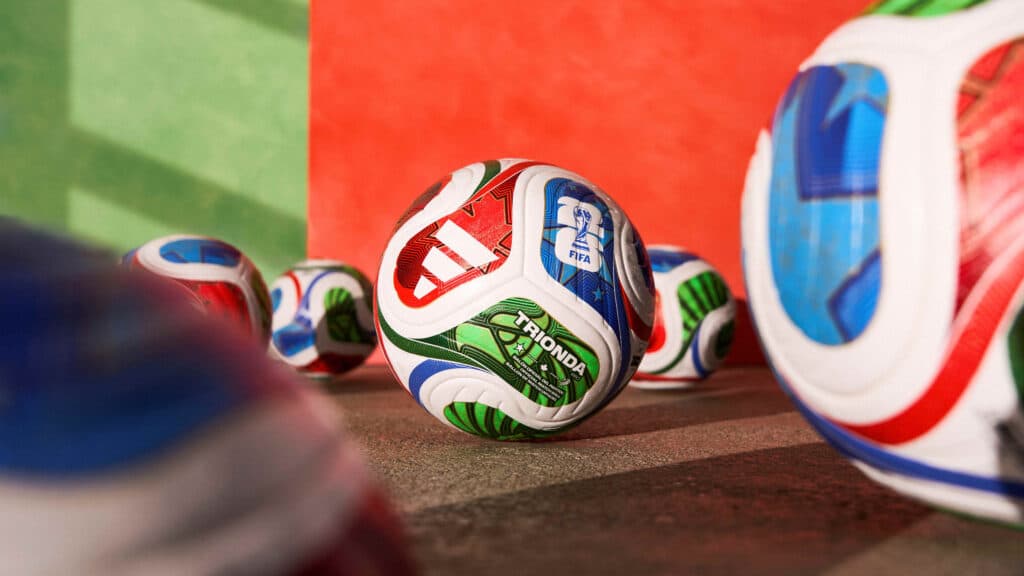 Trionda, il pallone ufficiale dei Mondiali, è un capolavoro tecnologico Trionda, il pallone ufficiale dei Mondiali, è un capolavoro tecnologico