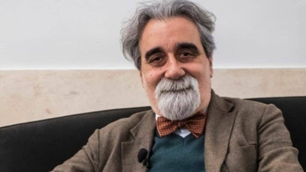 “Maestro, è stato un onore suonare con lei”: i messaggi di cordoglio per la morte di Peppe Vessicchio “Maestro, è stato un onore suonare con lei”: i messaggi di cordoglio per la morte di Peppe Vessicchio