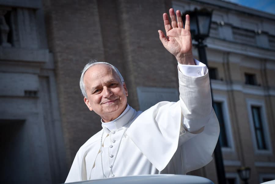 Il Papa incontra attori e registi: “Il mondo del cinema è in pericolo, le istituzioni non si rassegnino” Il Papa incontra attori e registi: “Il mondo del cinema è in pericolo, le istituzioni non si rassegnino”