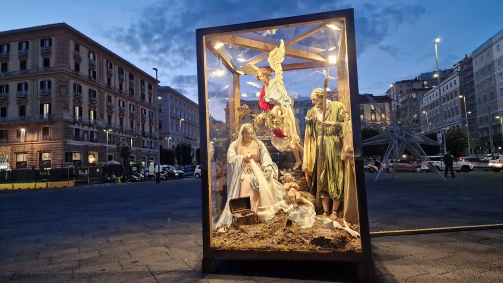 Inaugurata a Napoli la Natività a grandezza naturale Inaugurata a Napoli la Natività a grandezza naturale