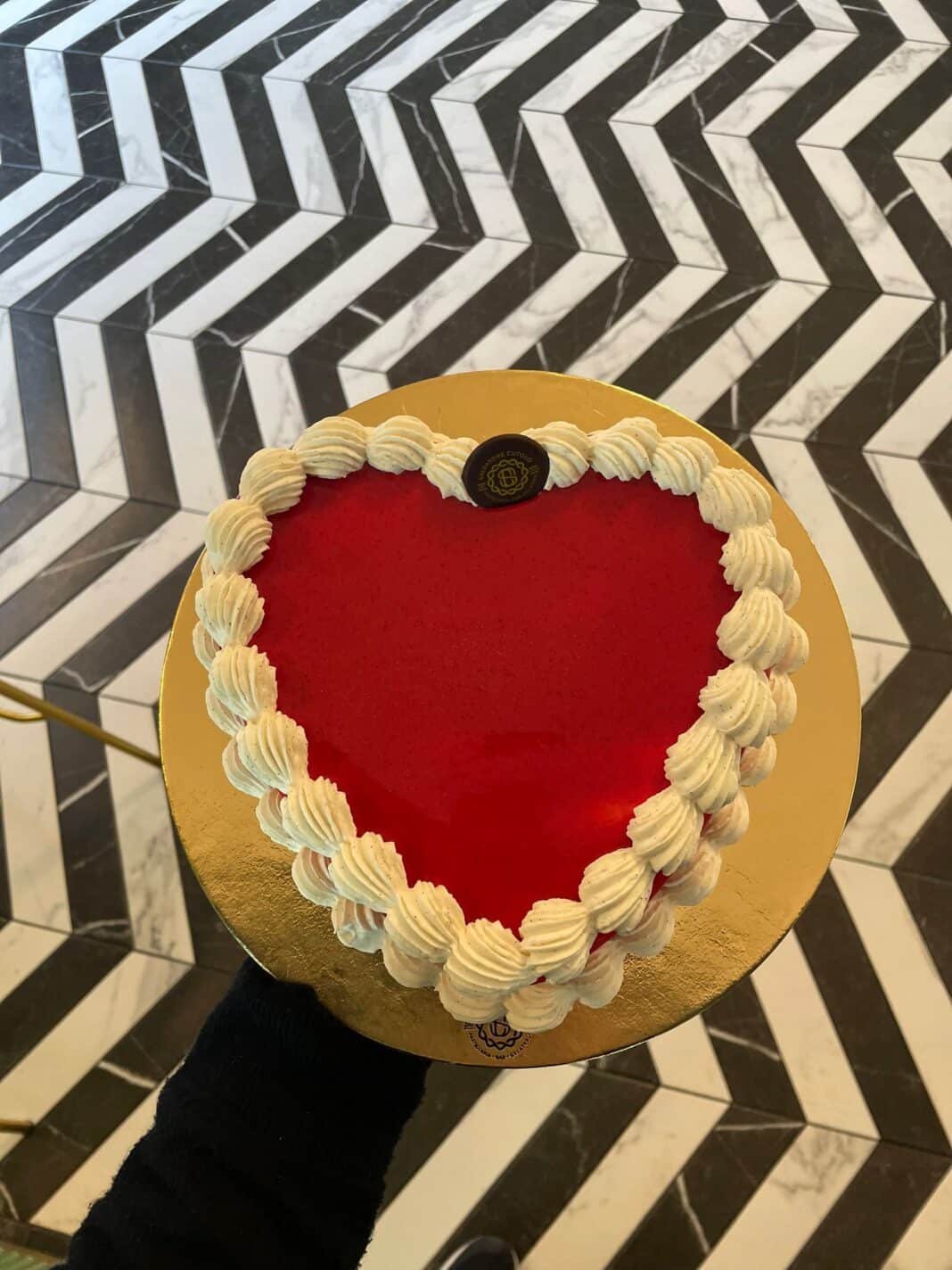 La torta a cuore di Salvatore Cutolo: settantasei anni di tradizione che parlano d’amore