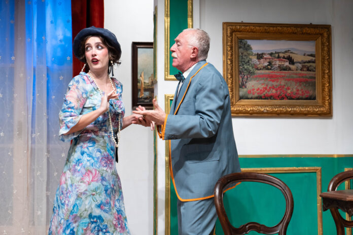 A 56 anni dall’ultima edizione romana di Eduardo De Filippo torna in scena “Cani e Gatti”. Al Teatro Prati il classico di Scarpetta per la regia di Fabio Gravina e con Corrado Taranto. A 56 anni dall’ultima edizione romana di Eduardo De Filippo torna in scena “Cani e Gatti”. Al Teatro Prati il classico di Scarpetta per la regia di Fabio Gravina e con Corrado Taranto.