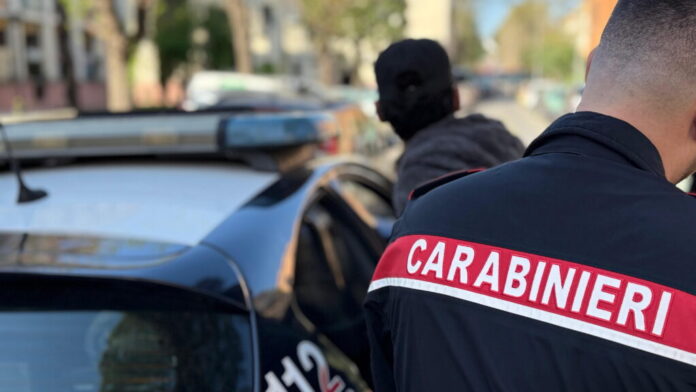 CARABINIERI IMPEGNATI IN SERVIZI ANTIDROGA E A TUTELA DELL'AMBIENTE AL QUARTICCIOLO