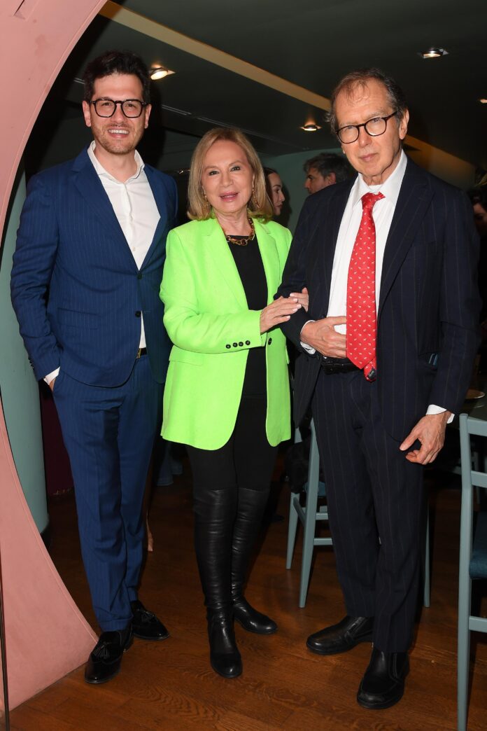 I Prof. Maurizio e Roberto Valeriani con Rosanna Lambertucci