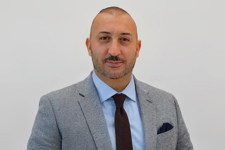 ETI Viaggi apre il primo ufficio in Italia a Napoli ETI Viaggi apre il primo ufficio in Italia a Napoli
