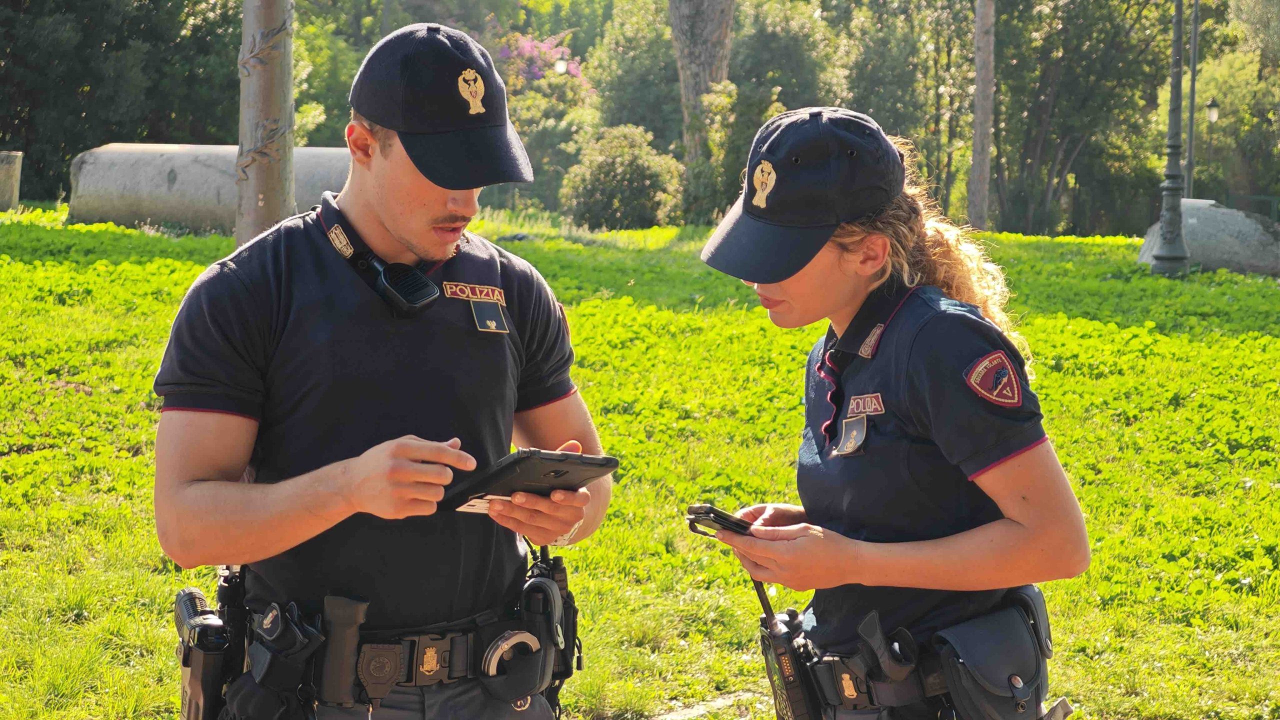 ROMA, BLITZ DELLA POLIZIA DI STATO ALL’ESQUILINO: UN FERMO, UN ARRESTO E 7 ORDINI DI ALLONTANAMENTO ROMA, BLITZ DELLA POLIZIA DI STATO ALL’ESQUILINO: UN FERMO, UN ARRESTO E 7 ORDINI DI ALLONTANAMENTO