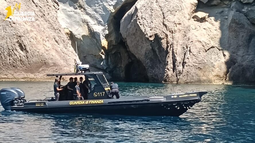 LATINA: SICUREZZA ECONOMICO-FINANZIARIA E POLIZIA DEL MARE. PROSEGUONO I CONTROLLI PRESSO LE ISOLE PONTINE 1 03082026 064114 23062026 072318 IMG 20260619 WA0039