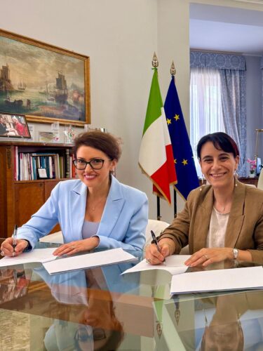 Protocollo d’intesa tra il Ministero e CSVNET ETSper promuovere cittadinanza attiva e solidarietà 1 2026.08.05 firma protocollo MLPS CSVNET ETS