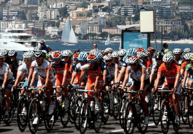 Appuntamento fra un mese esatto, il prossimo 20 settembre 2026, con partenza da Caserta e arrivo a Napoli 1 giro italia napoli 1