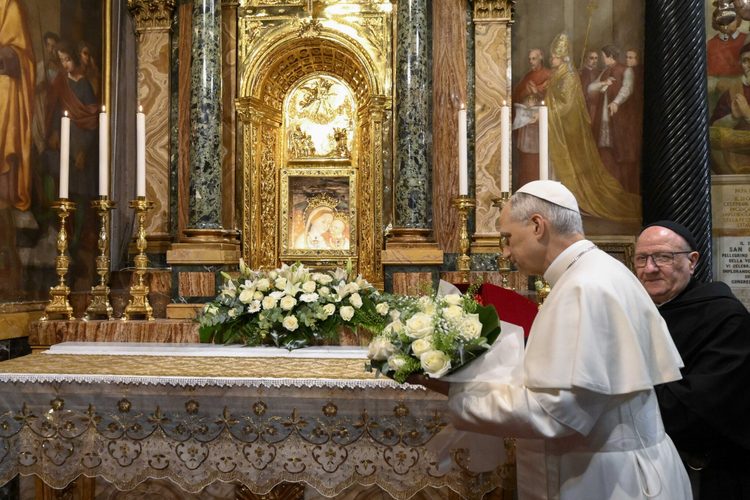 Per la seconda volta Leone XIV in visita alla Madonna del Buon Consiglio 2 papa lud