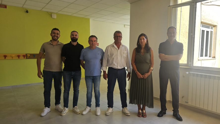 Ceccano, l’Amministrazione Querqui inaugura l’anno scolastico con una scuola rigenerata 2 Inaugurazione della rigenerata scuola Mastrogiacomo 3