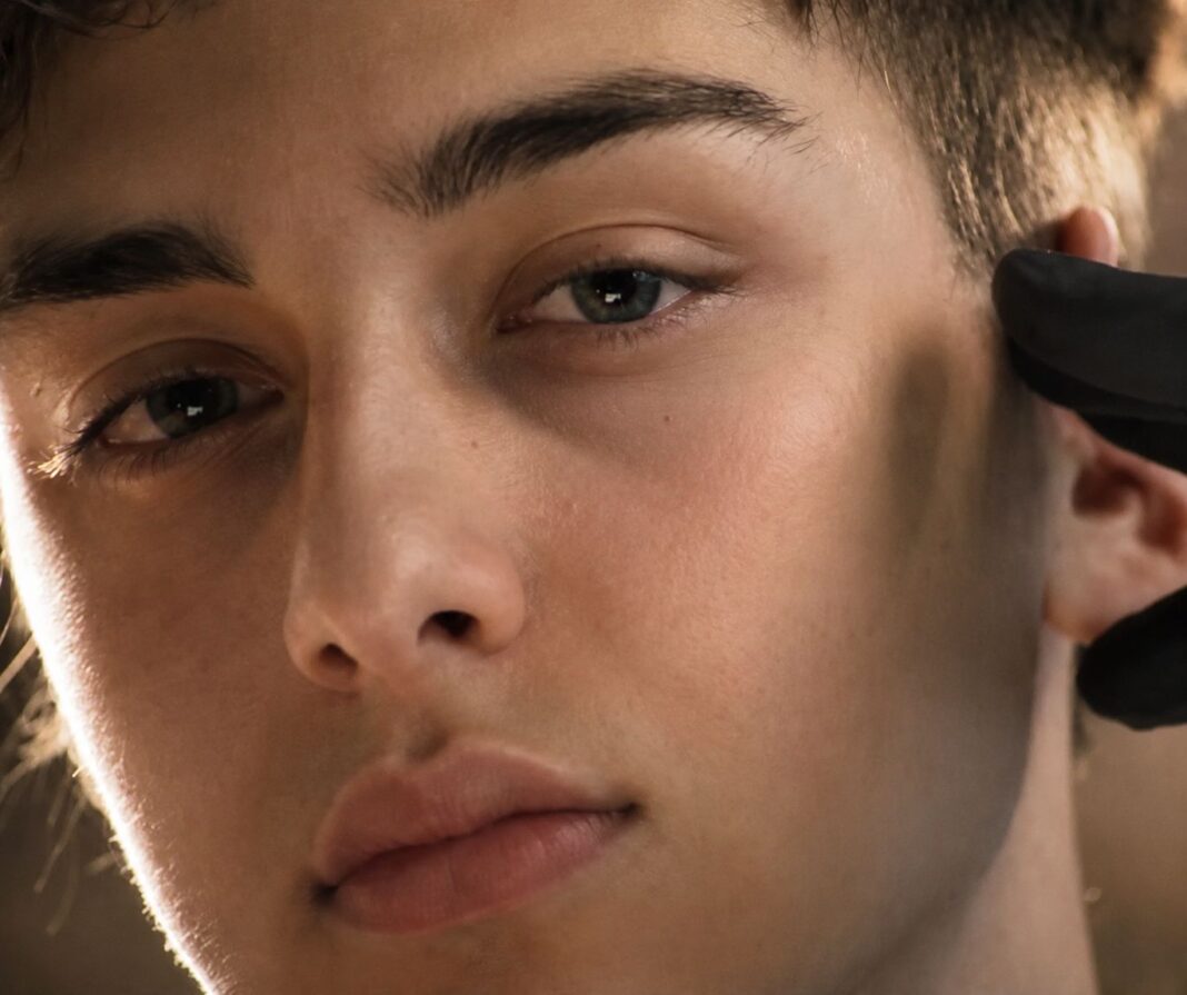 Luigi Zeno, da Netflix al set di “Nemo – Chi ha ucciso Sofia?”: continua la sfida dell’attore su Rai 1 Luigi Zeno, da Netflix al set di "Nemo - Chi ha ucciso Sofia?": continua la sfida dell'attore su Rai 1