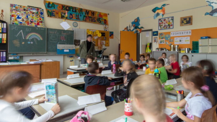 Scuola, Grimaldi (Omceo Roma): “La copertura vaccinale è una priorità, il caldo intenso complica il rientro”