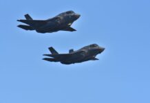 Due caccia italiani della Nato hanno abbattuto un drone russo in Lituania