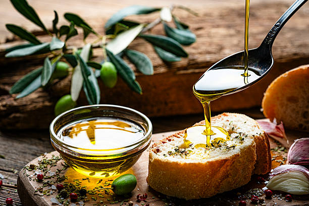 L’oro verde della Sabina: perché l’olio extravergine è un farmaco naturale per il cuore (e come evitare le truffe) 1 istockphoto 2240760873 612x612 1