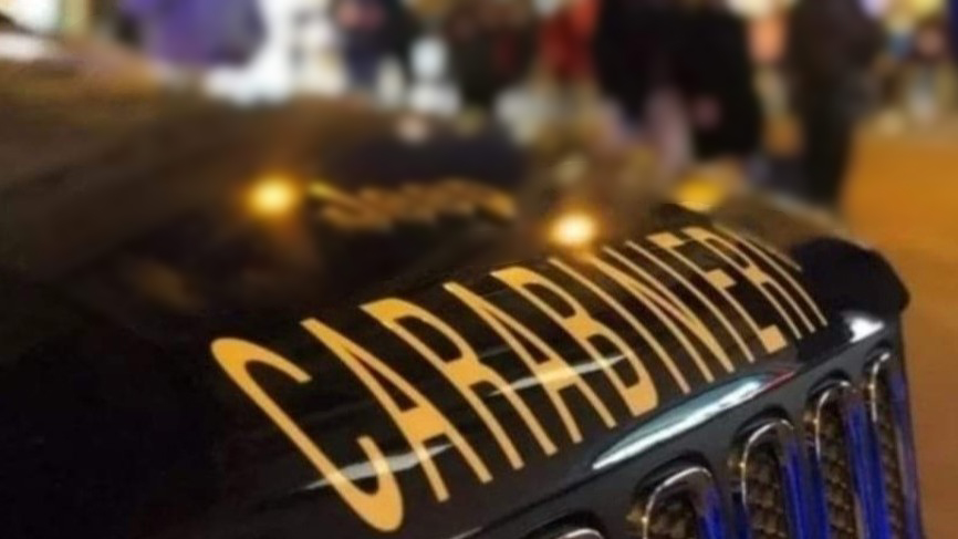 LIONI (AV) – PRENDE A MARTELLATE IL FRATELLO: 60ENNE ARRESTATO DAI CARABINIERI