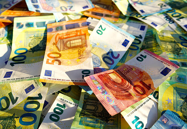 Cantiere Manovra: ipotesi taglio Irpef al 33%, flat tax agevolata per i giovani e cedolare al 5% sugli affitti a lungo termine