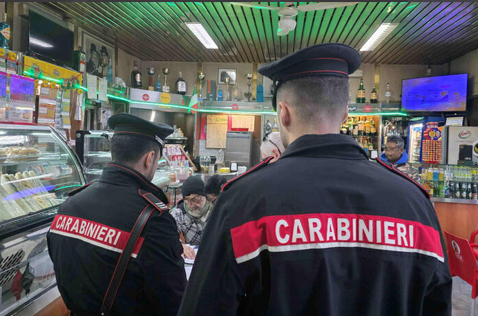 RIETI. FURTO IN DANNO DI UN ESERCIZIO COMMERCIALE: UN UOMO DENUNCIATO DAI CARABINIERI RIETI. FURTO IN DANNO DI UN ESERCIZIO COMMERCIALE: UN UOMO DENUNCIATO DAI CARABINIERI