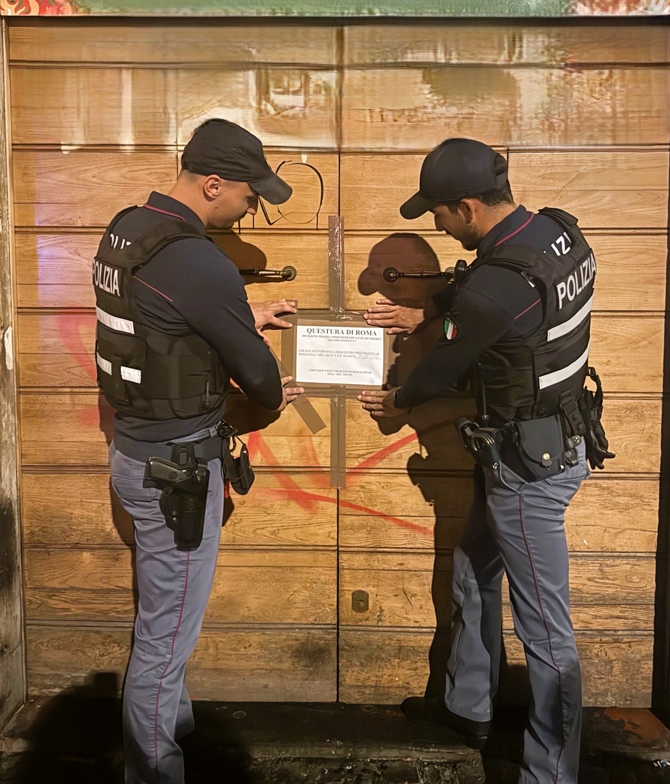 ROMA: IGIENE PRECARIA E CARENZE IMPIANTISTICHE ED ANTINCENDIO: SEQUESTRATO LOCALE ADIBITO ALLA VENDITA DI KEBAB NEL CENTRO STORICO ROMA: IGIENE PRECARIA E CARENZE IMPIANTISTICHE ED ANTINCENDIO: SEQUESTRATO LOCALE ADIBITO ALLA VENDITA DI KEBAB NEL CENTRO STORICO