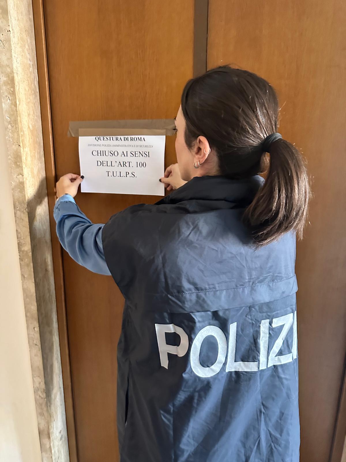 ROMA: OSPITALITÀ IRREGOLARE A PORTATA DI UN CLICK: LA POLIZIA DI STATO SPEGNE LE INSEGNE DI DUE RESIDENCE ABUSIVI ROMA: OSPITALITÀ IRREGOLARE A PORTATA DI UN CLICK: LA POLIZIA DI STATO SPEGNE LE INSEGNE DI DUE RESIDENCE ABUSIVI