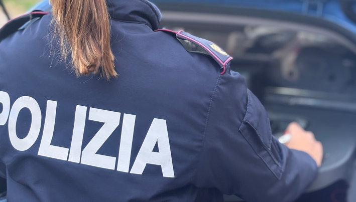 ROMA: CONTROLLI DELLA POLIZIA DI STATO TRA I QUARTIERI AURELIO E MONTEVERDE ROMA: CONTROLLI DELLA POLIZIA DI STATO TRA I QUARTIERI AURELIO E MONTEVERDE