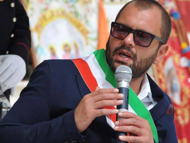 Il radicamento della Lega nel Reatino: la linea di Mariano Calisse tra sviluppo montano, piccoli comuni e prospettiva regionale Il radicamento della Lega nel Reatino: la linea di Mariano Calisse tra sviluppo montano, piccoli comuni e prospettiva regionale