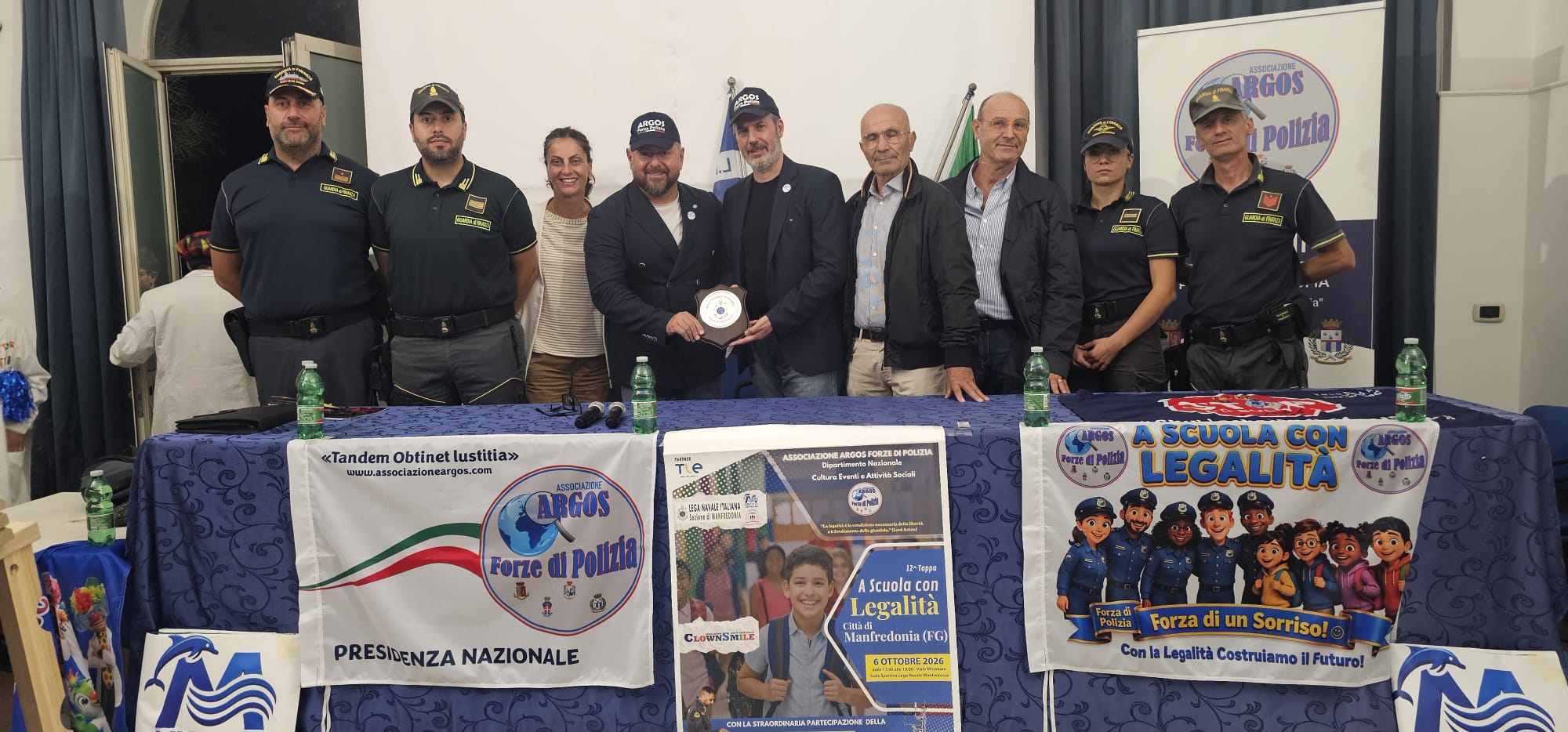 Manfredonia – “A scuola con legalità” Grande successo dell’Associazione Argos Forze di Polizia Manfredonia – “A scuola con legalità” Grande successo dell’Associazione Argos Forze di Polizia
