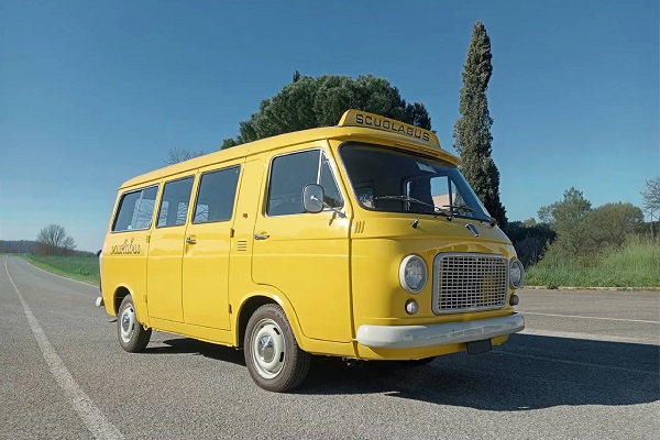 Opera Bus. La lirica contemporanea su un bus d’epoca tra i borghi e le strade della Tuscia