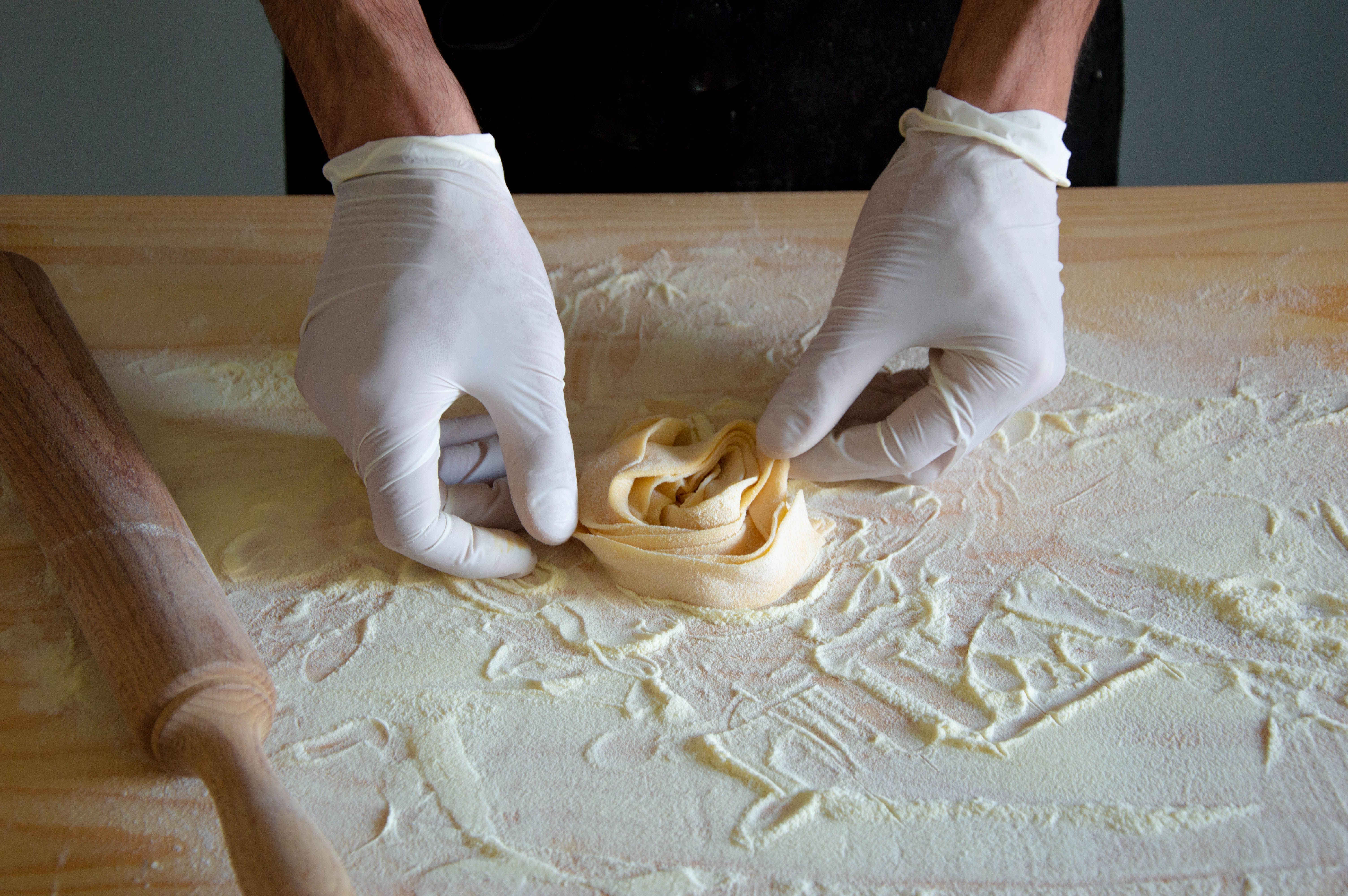 WORLD PASTA DAY: GIUSEPPE MULARGIA RIVOLUZIONA LA TRADIZIONE CON UN TORTELLO DA AUTORE WORLD PASTA DAY: GIUSEPPE MULARGIA RIVOLUZIONA LA TRADIZIONE CON UN TORTELLO DA AUTORE