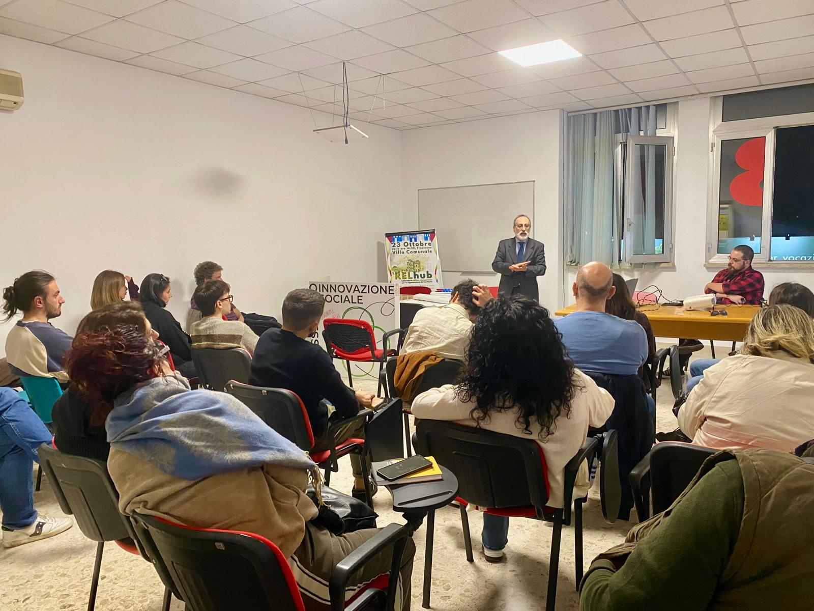 La carica delle Associazioni per la “Notte Europea delle Ricercatrici e dei Ricercatori”: il 23 ottobre 2026 alla Villa Comunale di Frosinone La carica delle Associazioni per la “Notte Europea delle Ricercatrici e dei Ricercatori”: il 23 ottobre 2026 alla Villa Comunale di Frosinone