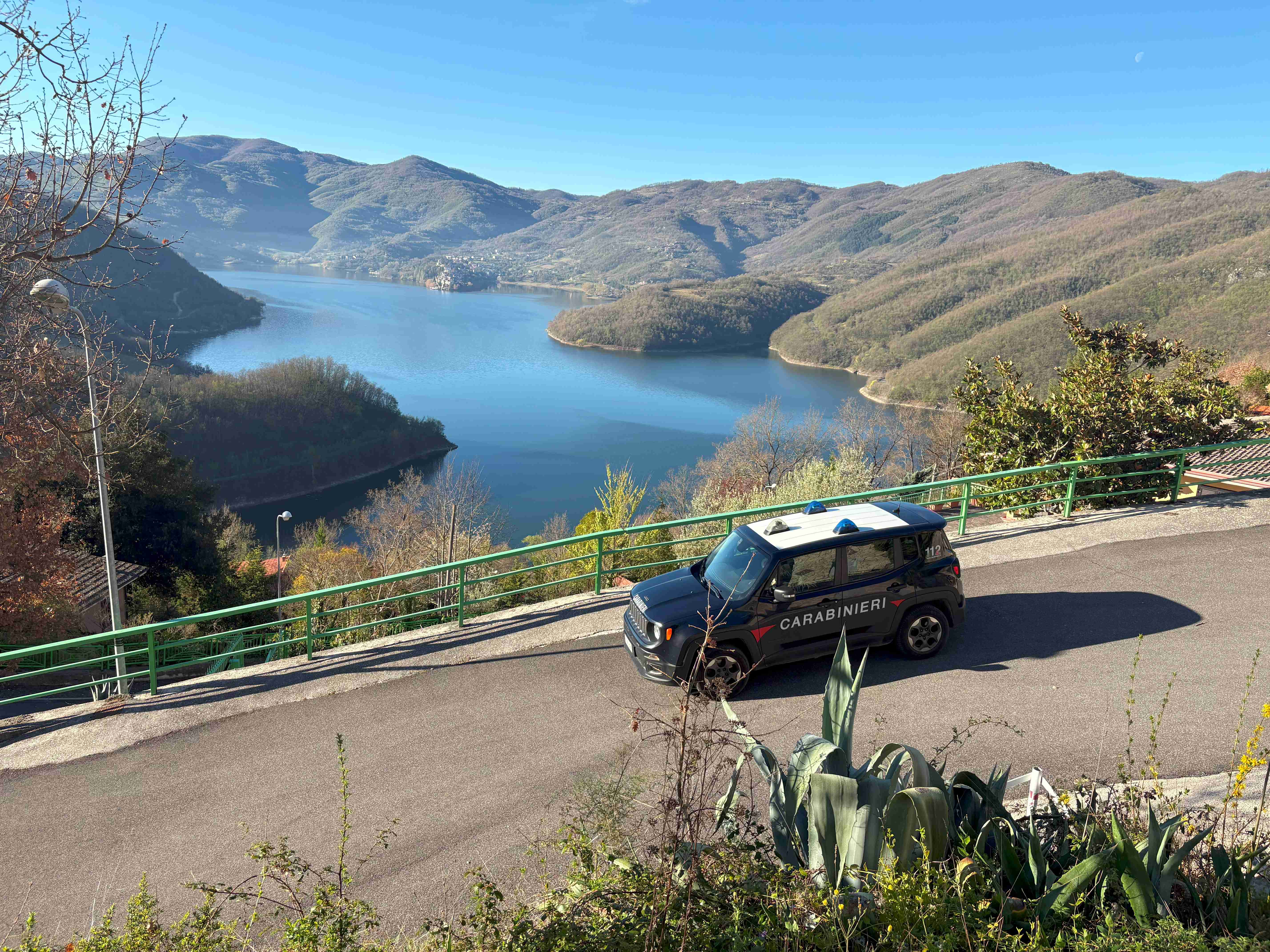 ROCCA SINIBALDA – TRUFFA ONLINE SUL NOLEGGIO AUTO: DUE PERSONE DENUNCIATE DAI CARABINIERI ROCCA SINIBALDA – TRUFFA ONLINE SUL NOLEGGIO AUTO: DUE PERSONE DENUNCIATE DAI CARABINIERI