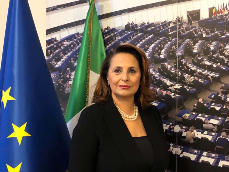 Ue. Regimenti (Lega): “Diversificare acquisto vaccini, serve migliore offerta per cittadini”