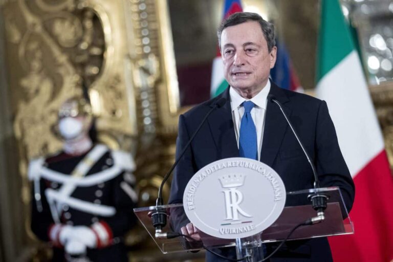 Draghi: “Tutti vogliamo riaprire, ma in sicurezza. Una data? Dipende dai contagi”