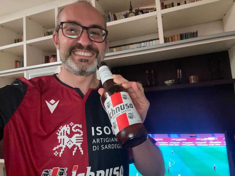 Calcio, botta e risposta tra i sindaci di Cagliari e Benevento sulle retrocessioni dalla serie A