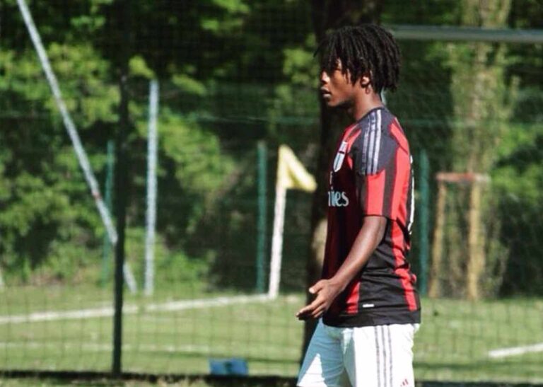 Seid Visin, morto suicida a 20 anni: “Sento come un macigno gli sguardi schifati”