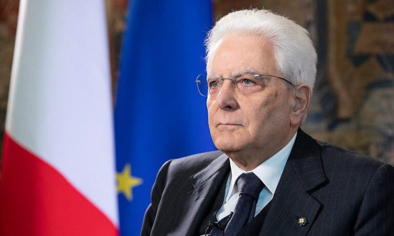 2 Giugno, Mattarella: “75 anni fa una casa comune e un patto di cittadinanza”