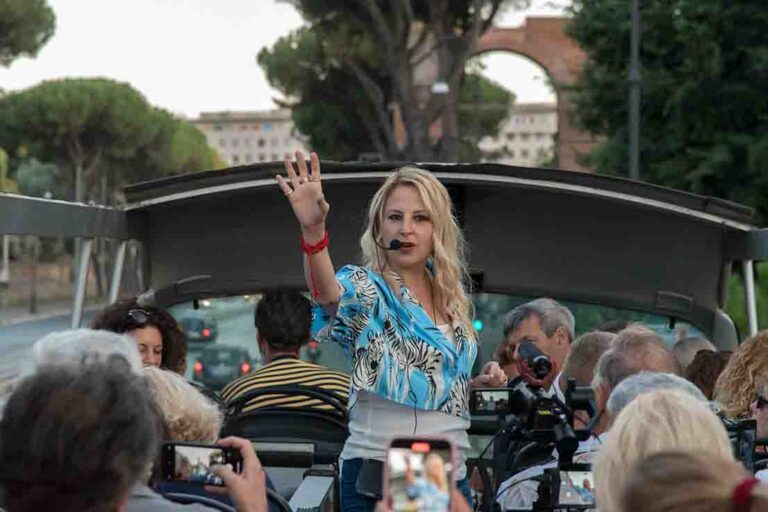 Sotto il cielo stellato di Roma al via BUS T
