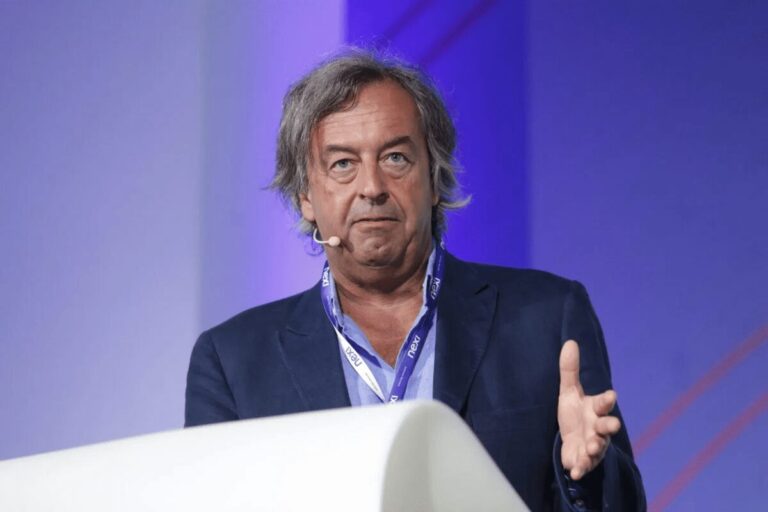 Euro 2020, è polemica sulle finali a Londra. Burioni: “Uefa ottusa e irresponsabile”