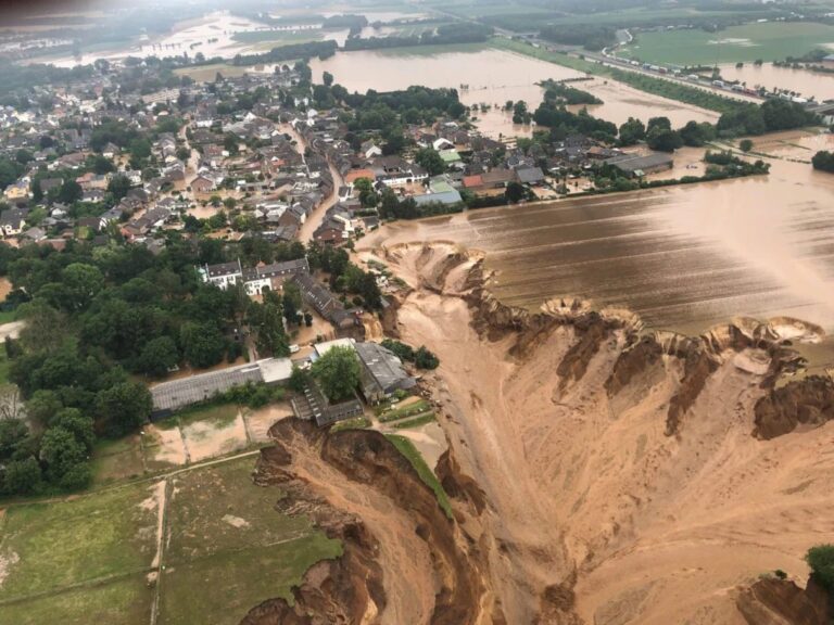 Piogge e inondazioni sull’Europa: in Germania 81 morti e 1300 dispersi