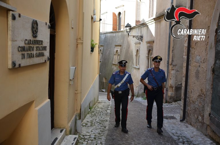 FARA IN SABINA INSEGUIMENTO IN CENTRO ABITATO