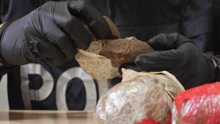 ROMA TOR BELLA MONACA: CARICO DI HASHISH “IN ENTRATA” BLOCCATO DALLA POLIZIA DI STATO