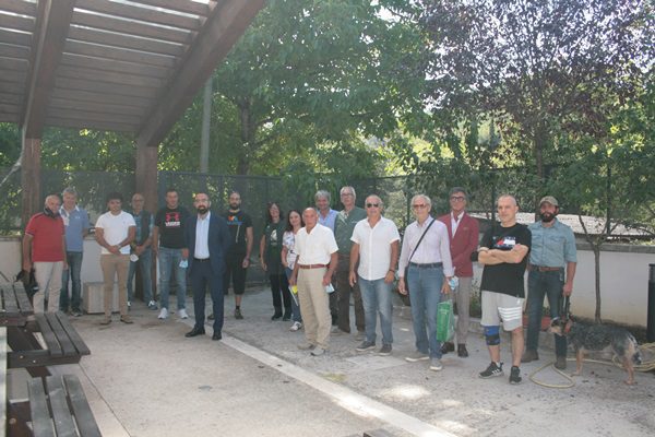 firma convenzione adotta un sentiero