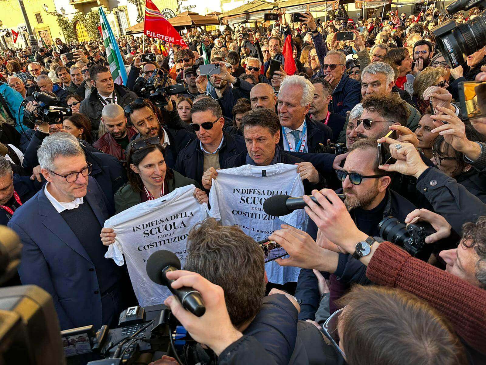 schlein_conte_manifestazione_scuola_firenze-1-1 (1)