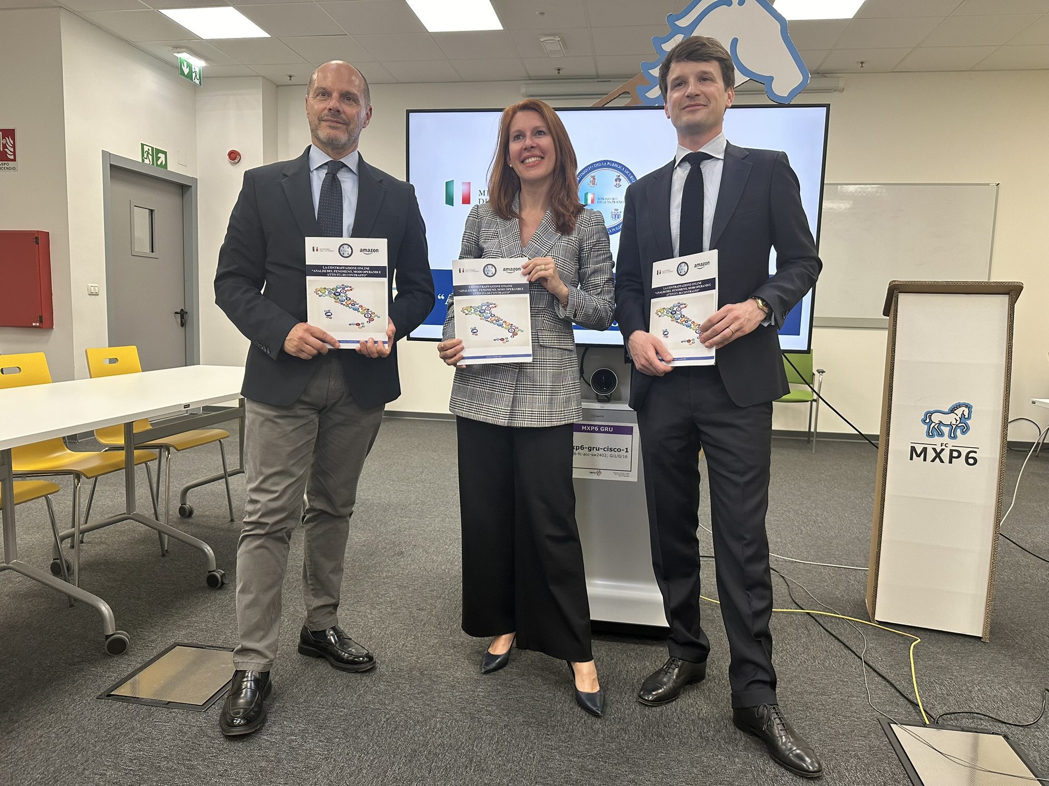 16 SAC - AMAZON foto Stefano Delfini, Juna Shehu Indicam, Alessandro Nicolis Amazon 2