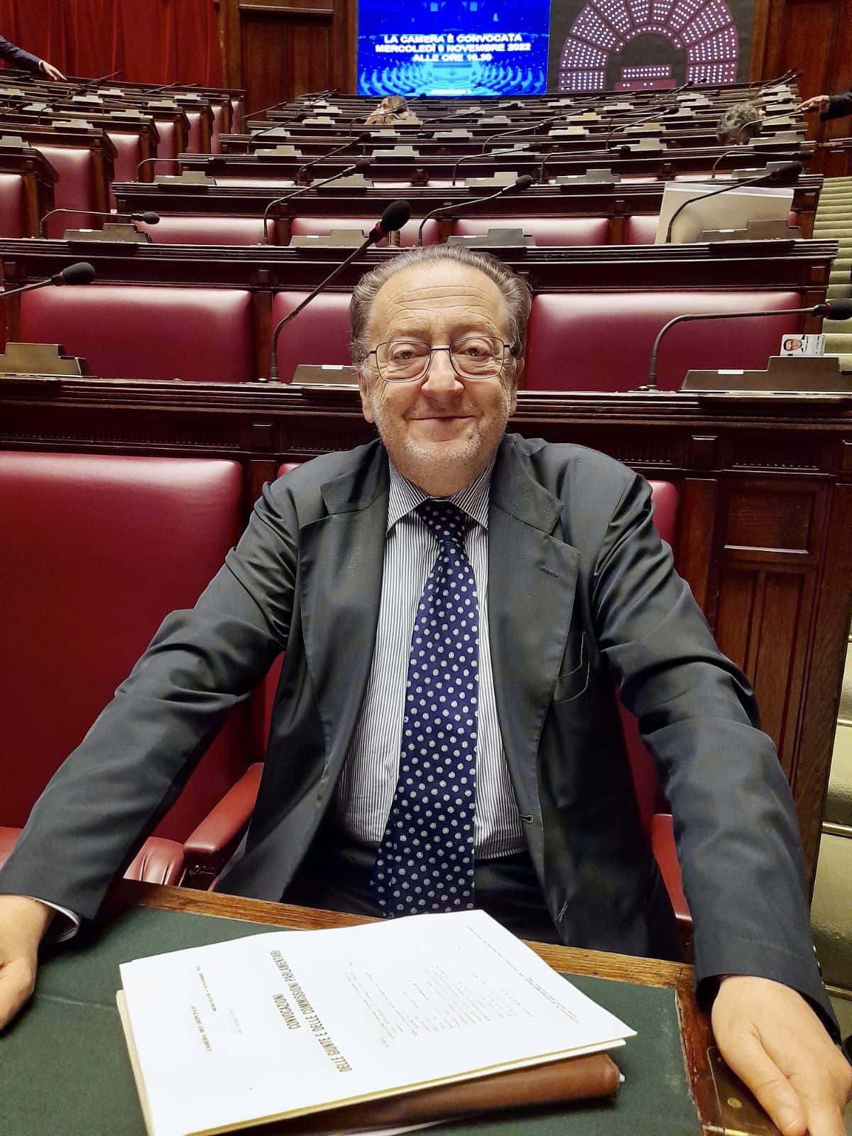 REFERENDUM, DE CORATO: «SOLIDARIETA’ A GIORGIA E NORDIO PER GESTI D’ODIO A ROMA MENTRE IN 150 BLOCCANO C.SOSEMPIONE E PROTESTANO SOTTO LA RAI A MILANO. SQUALLIDI»! REFERENDUM, DE CORATO: «SOLIDARIETA’ A GIORGIA E NORDIO PER GESTI D’ODIO A ROMA MENTRE IN 150 BLOCCANO C.SOSEMPIONE E PROTESTANO SOTTO LA RAI A MILANO. SQUALLIDI»!