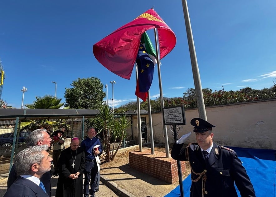 cerimonia intitolazione piazzale Commissariato Castel Volturno