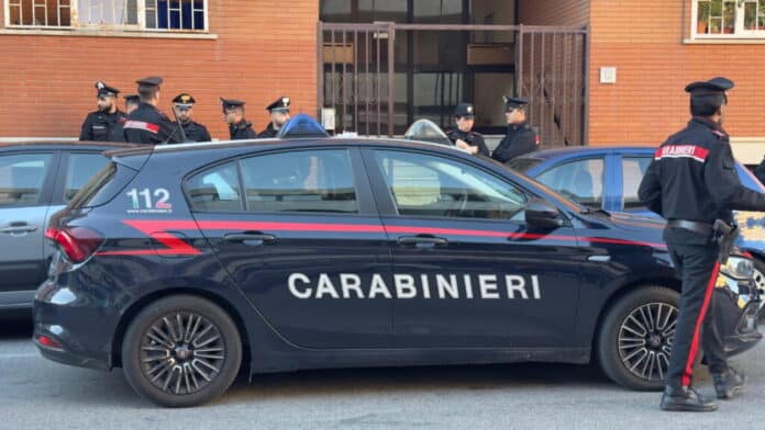 CARABINIERI ESEGUONO DECRETO DI SEQUESTRO PREVENTIVO DEGLI 8 APPARTAMENTI SGOMBERATI, OCCUPATI ABUSIVAMENTE